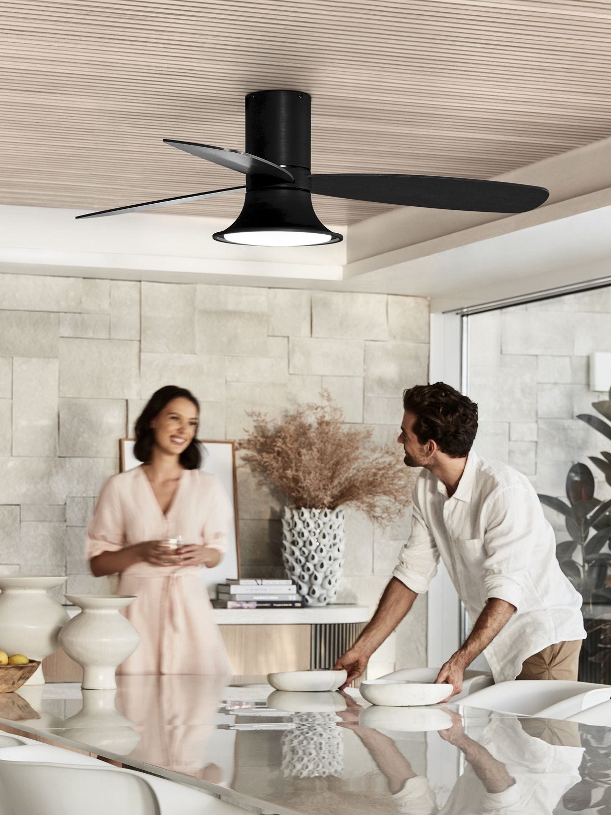 Flusso Schwarz SKU 210662 Lifestyle Hover