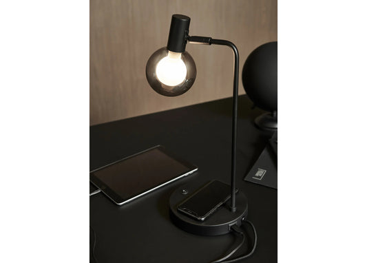 Tischlampe Marx, schwarzes Lampengestell, induktives Laden, USB-Ladeanschluss, G9 Sockel